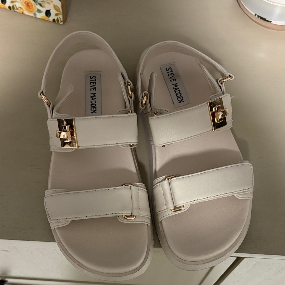 Steve Madden Mona white/cream sandals